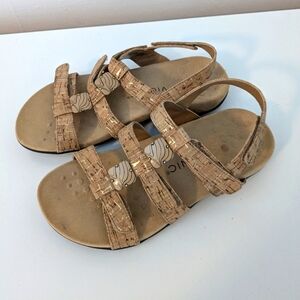 Vionic Amber Gold Cork Adjustable Comfort Orthopedic Sandals Size 8